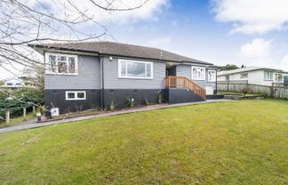 100 West Street, Feilding
