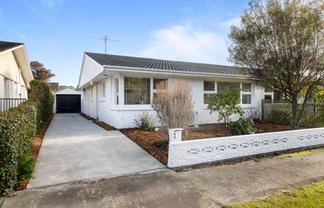2/4 Molesworth Place, Somerfield