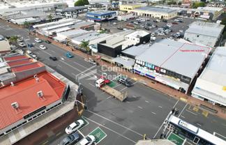 279M2 Retail - Fronting Bustling Intersection
