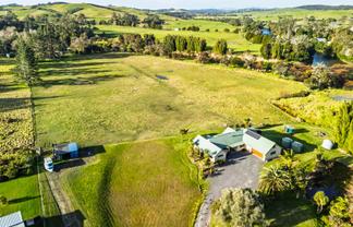 10 Lily Pond Lane, Paihia