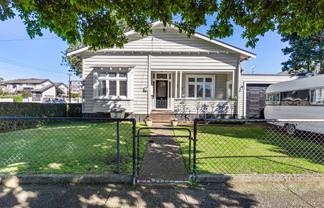 2 Huapai Street, One Tree Hill