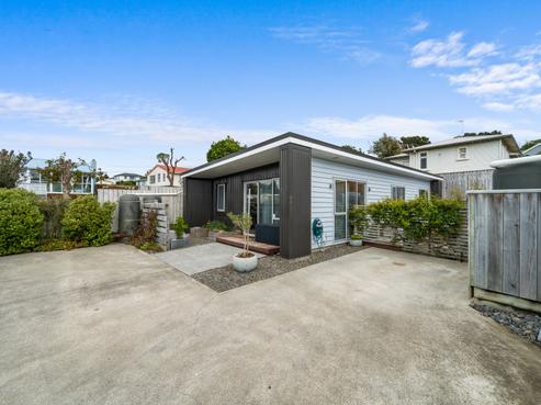 17B Tuki Street, Titahi Bay