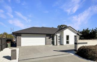 2 Delorean Drive, Rolleston