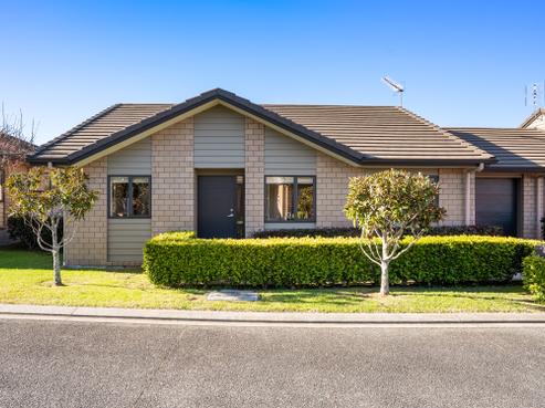 38 Royalle Mews, Botany Downs