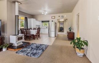 89 Great North Road, Kamo