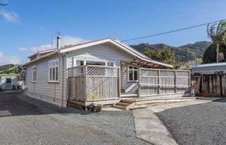 89 Great North Road, Kamo