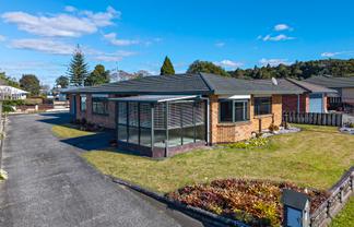 10 Elm Place, TIKIPUNGA