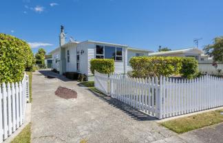 20 Stirling Street, Levin