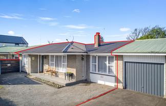 2/7 Curletts Road, Sockburn