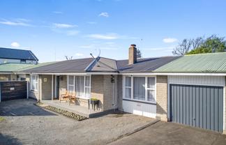 2/7 Curletts Road, Sockburn