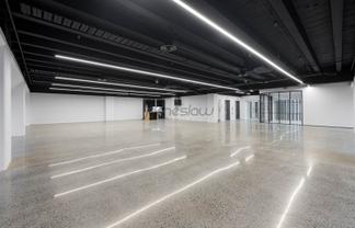 FOR LEASE Full-Floor Office on Queen St