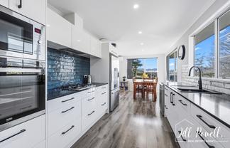 10 View Street, Maungaturoto