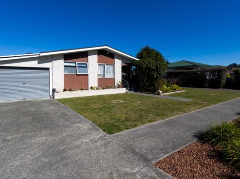 1/15 Gebbie Road, Taradale