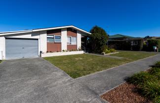 1/15 Gebbie Road, Taradale
