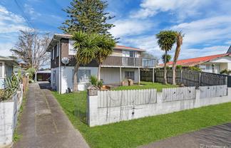 26 Clayton Avenue, Otara