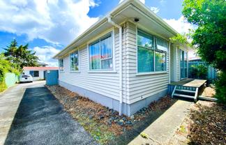 2/42 Orams Road, Manurewa
