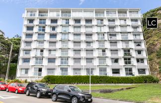 17/370 Oriental Parade, Oriental Bay