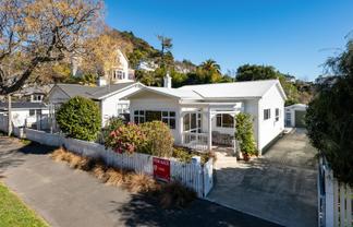 24 Seymour Avenue, The Brook
