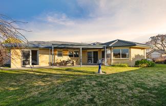 1 Ranfurly Terrace, Pyes Pa