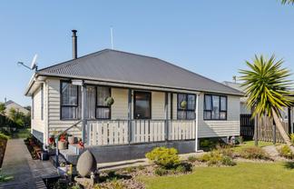 137 Derby Street, WESTPORT