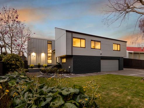 7 Kew Grove, Raumati Beach