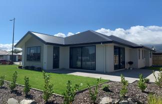 2 Camberley Road, Richmond