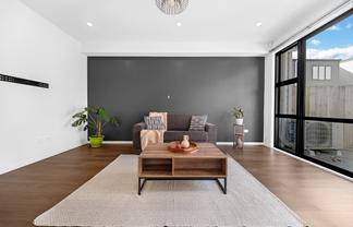 10 Routhmore Street, Flat Bush