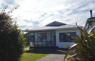 83 Russell St, Westport