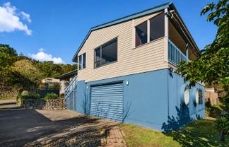 84 Leeward Drive, Whitby