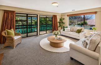 84 Leeward Drive, Whitby