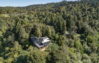 186B Woodlands Park Road, Titirangi