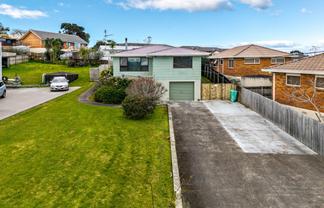 336 Whangaparaoa Road, Stanmore Bay