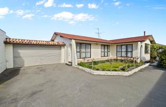 2/282 Tancred Street, Ashburton