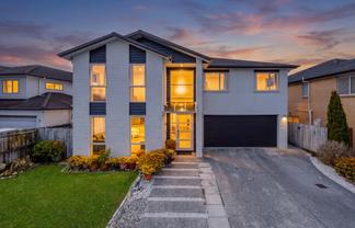 10 Helianthus Avenue, Flat Bush