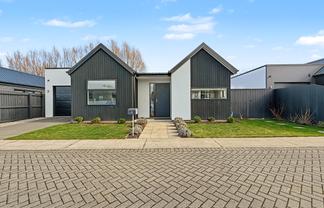 4 Founders Lane, Yaldhurst
