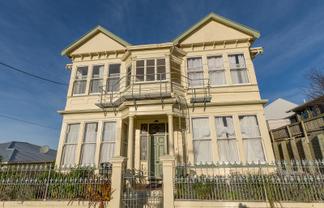 25B -Russell Street, Dunedin Central