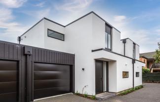 2/10 Bishop Street, Saint Albans