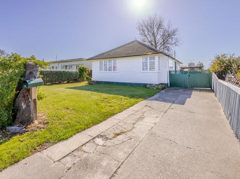 1011 Saint Aubyn Street West, Saint Leonards