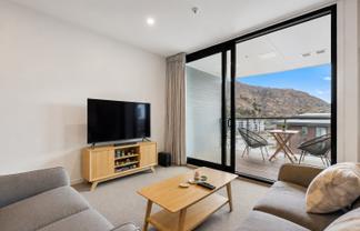 408/30 Red Oaks Drive, Frankton