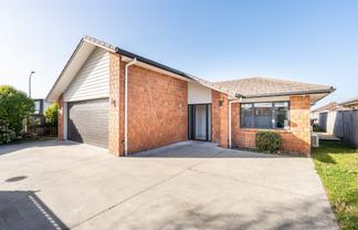 2 Southbrook Close, Glenview