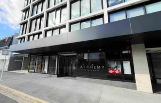 MODERN GROUND FLOOR SHOWROOM
