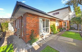2/48 Longfellow Street, Sydenham