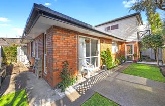 2/48 Longfellow Street, Sydenham