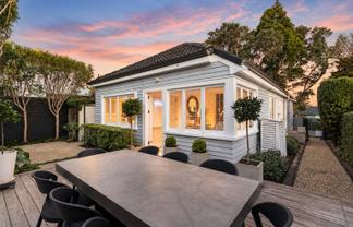 8 Taiere Terrace, Onehunga