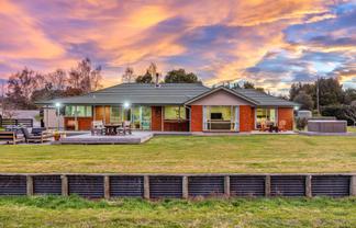 724 Loburn Whiterock Road, Loburn