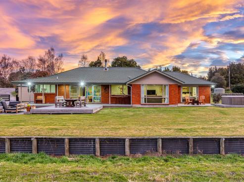 724 Loburn Whiterock Road, Loburn