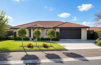 11 Muirfield Crescent, Katikati