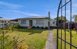 40 Queens Road, Glen Avon
