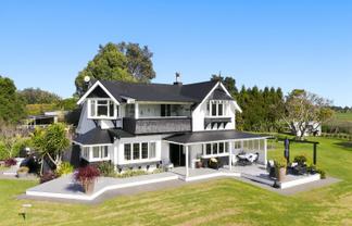 961 Main North Road, Urenui