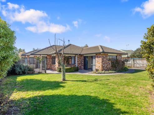 14 Olympus Grove, Papamoa